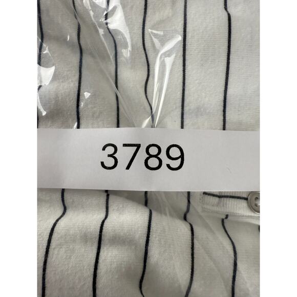 Croft Barrow Size L Striped V Neck Minimalist Casual Top White Short Sleeve - Picture 6 of 6